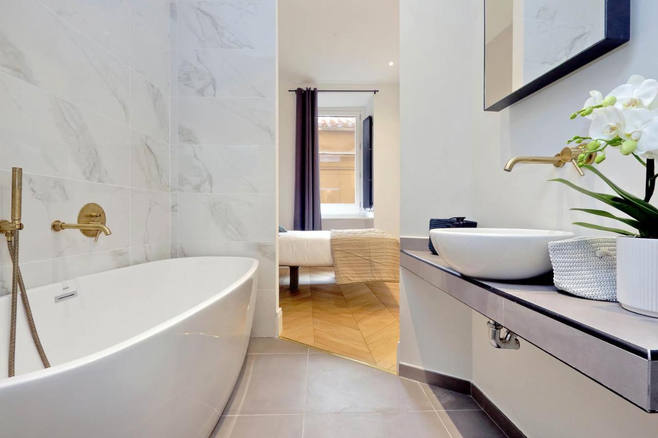 Eve Guest House At Trevi Fountain Roma Eksteriør bilde
